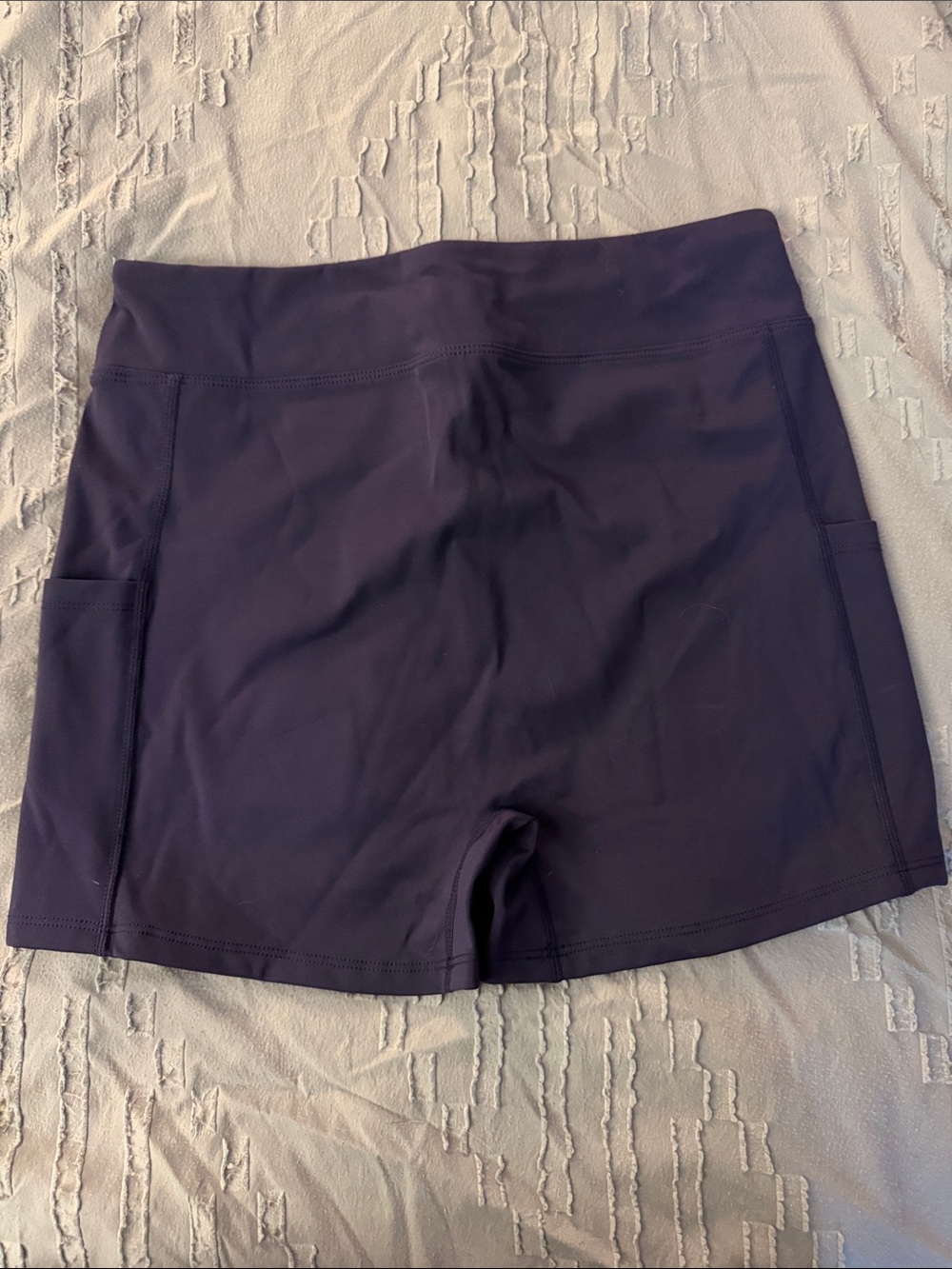 HALARA Deep Purple High-Waist Athletic Shorts with Side Pockets